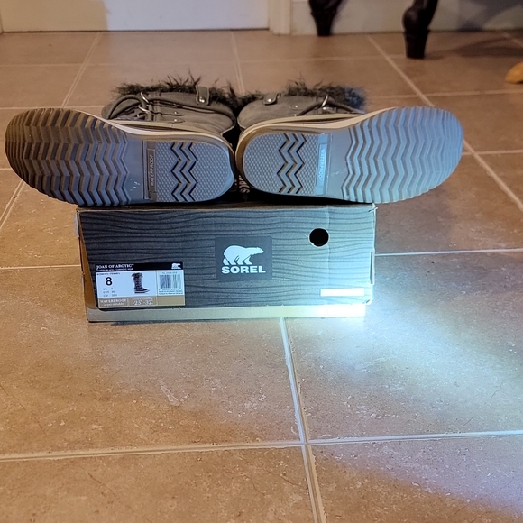 Sorel Women's Charcoal and Black Winter Boots - Picture 5 of 11